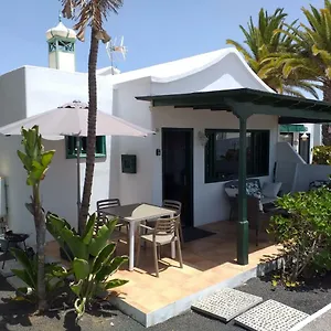 Appartamento Bungalow Dalai - Pool View- Good Wifi, Puerto del Carmen (Lanzarote)